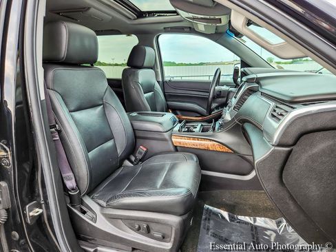 Used 2017 Chevrolet Tahoe Premier AWD/4WD image 36