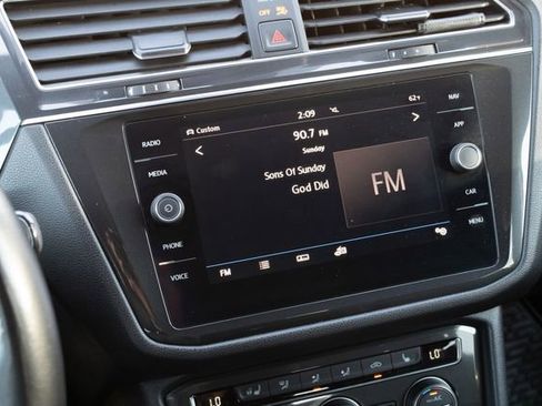 Used 2019 Volkswagen Tiguan SEL Premium R-Line image 30