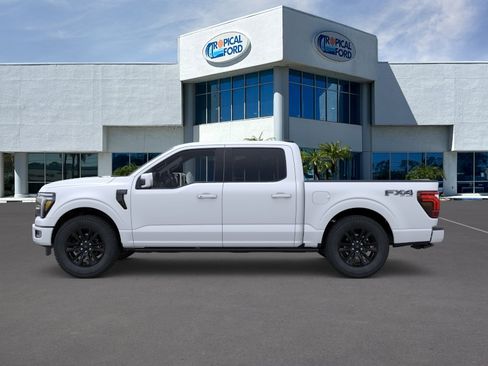 Used 2025 Ford F150 Platinum w/ FX4 Off-Road Package AWD/4WD image 3