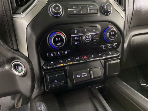 Used 2021 Chevrolet Silverado 1500 LTZ w/ LTZ Premium Package image 31