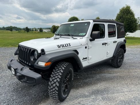 Used 2022 Jeep Wrangler Unlimited Sport AWD/4WD image 2
