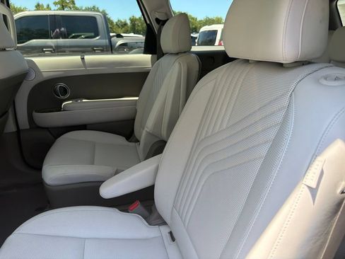 Used 2026 Hyundai Palisade SEL FWD image 11