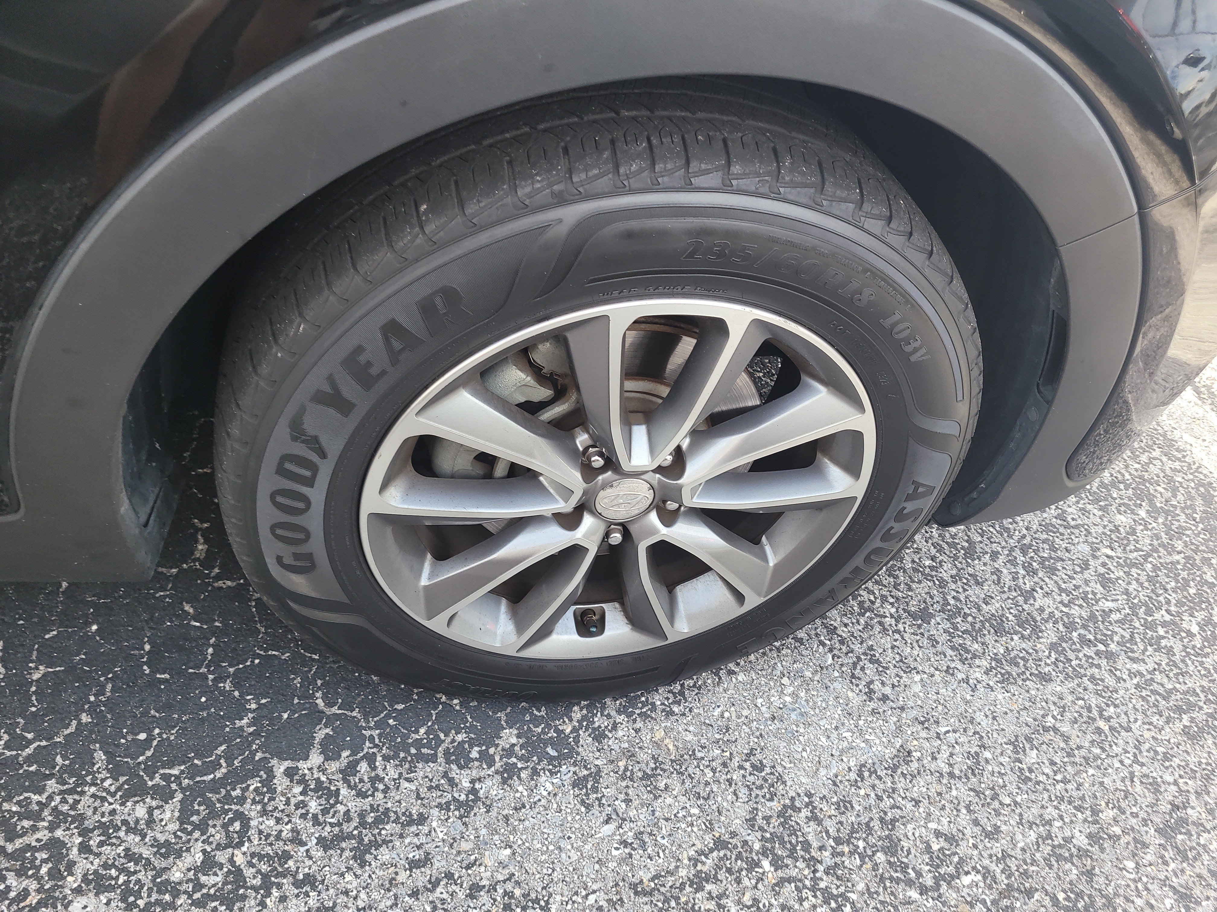 Used 2018 Hyundai Santa Fe SE w/ SE Premium Package 02 AWD/4WD image 9
