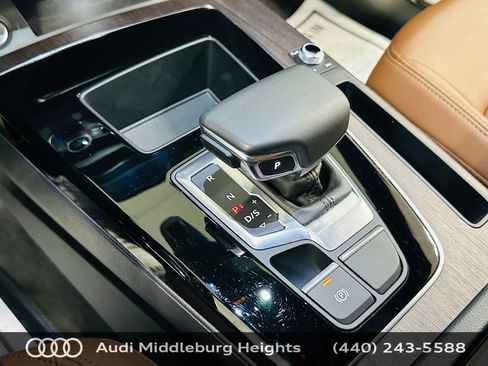 Certified 2023 Audi Q5 2.0T Premium w/ Convenience Package AWD/4WD image 15