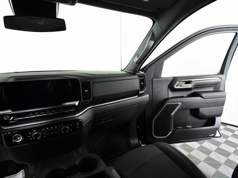 Used 2022 Chevrolet Silverado 1500 RST w/ Z71 Off-Road Package image 21