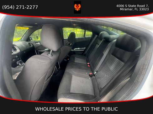 Used 2023 Dodge Charger SXT RWD image 12