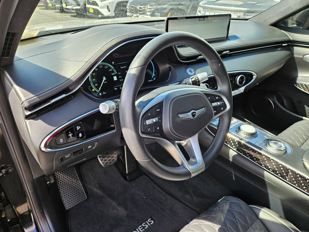 Used 2024 Genesis GV70 3.5T Sport w/ Sport Prestige Package AWD/4WD image 20