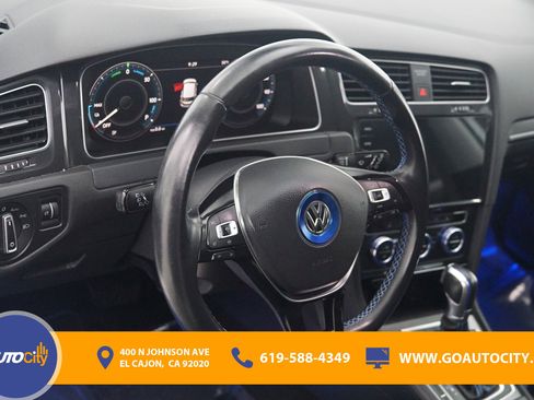Used 2019 Volkswagen e-Golf SEL Premium image 20