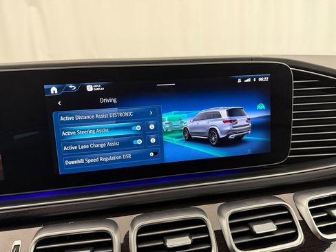 Used 2025 Mercedes-Benz GLS 450 4MATIC image 25
