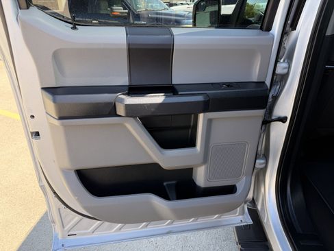 Used 2019 Ford F150 XL w/ Equipment Group 101A Mid RWD image 15