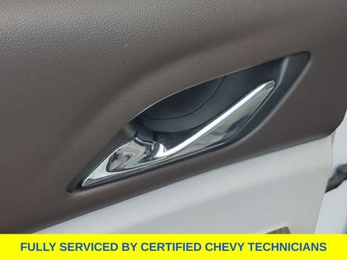 Used 2023 GMC Acadia SLE w/ Driver Convenience Package FWD image 35
