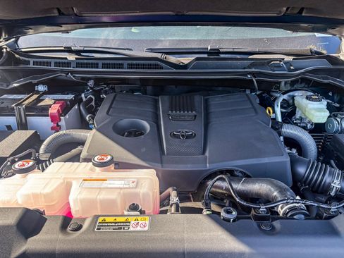 New 2026 Toyota Tundra SR5 AWD/4WD image 14