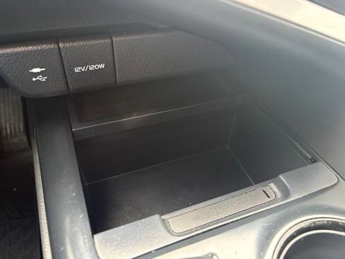 Used 2019 Toyota Camry LE FWD image 27