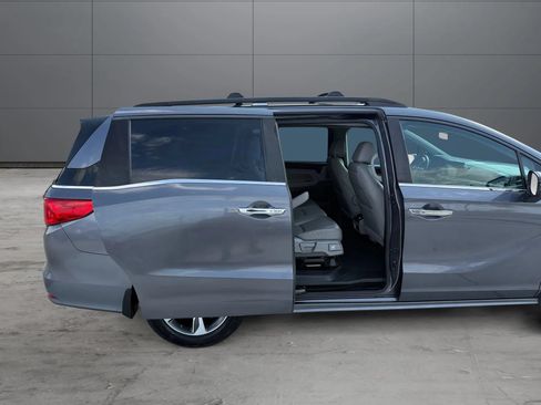Used 2018 Honda Odyssey Touring image 22