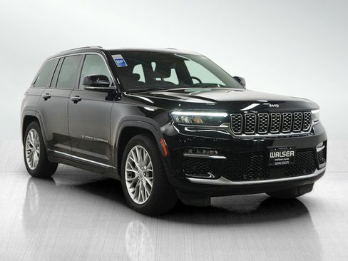 Used 2023 Jeep Grand Cherokee Summit w/ Adv Protech Group IV AWD/4WD image 7