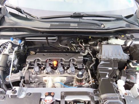 Used 2018 Honda HR-V LX image 30