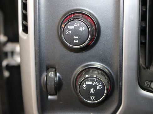 Used 2015 GMC Sierra 1500 SLE w/ SLE Value Package image 35