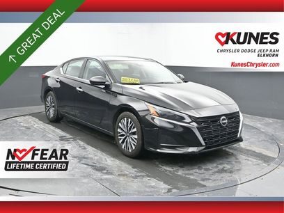 Used 2024 Nissan Altima 2.5 SV