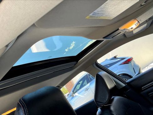 Used 2020 Nissan Altima 2.5 SR w/ Premium Package image 14