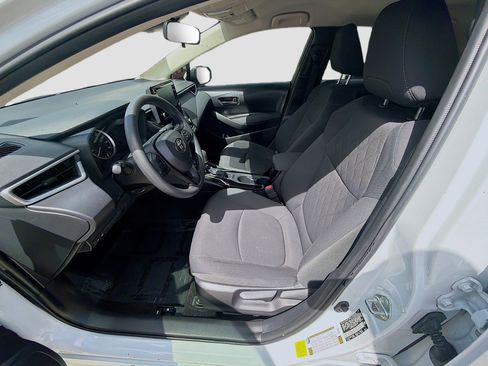 Used 2022 Toyota Corolla LE image 18