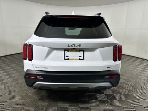 Used 2023 Kia Sorento SX Prestige image 4