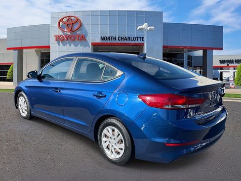 Used 2017 Hyundai Elantra SE image 6