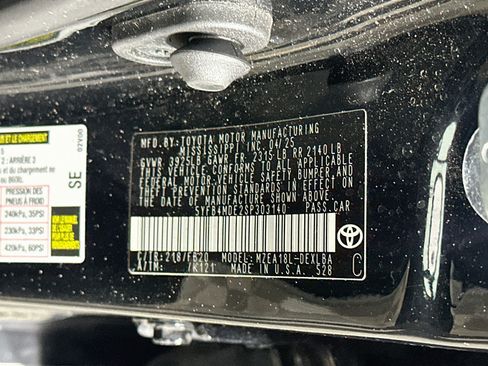 Used 2025 Toyota Corolla LE FWD image 12