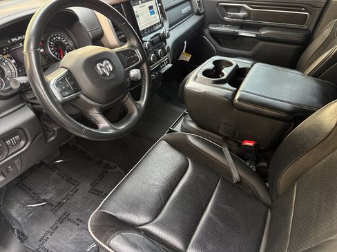 Used 2022 RAM 1500 Laramie AWD/4WD image 7