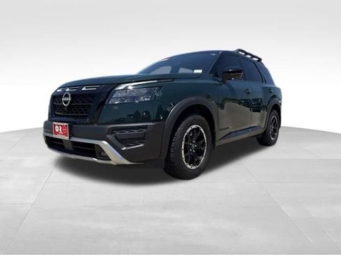 Used 2024 Nissan Pathfinder Rock Creek AWD/4WD image 5