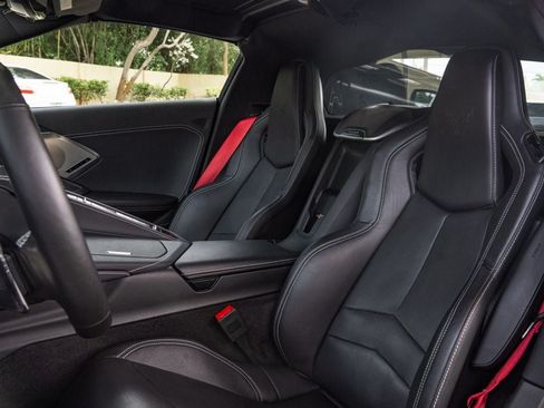 Used 2025 Chevrolet Corvette Stingray Preferred Cpe w/ Z51 Performance Package RWD image 13
