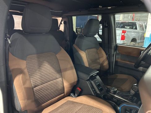 Used 2021 Ford Bronco Outer Banks AWD/4WD image 40
