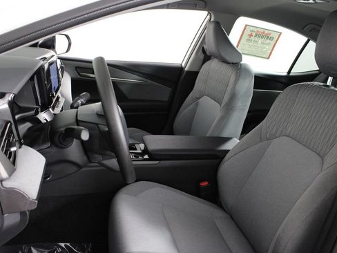 Used 2026 Toyota Camry LE FWD image 19