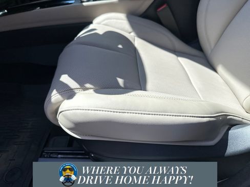 New 2026 Lincoln Corsair Reserve image 7