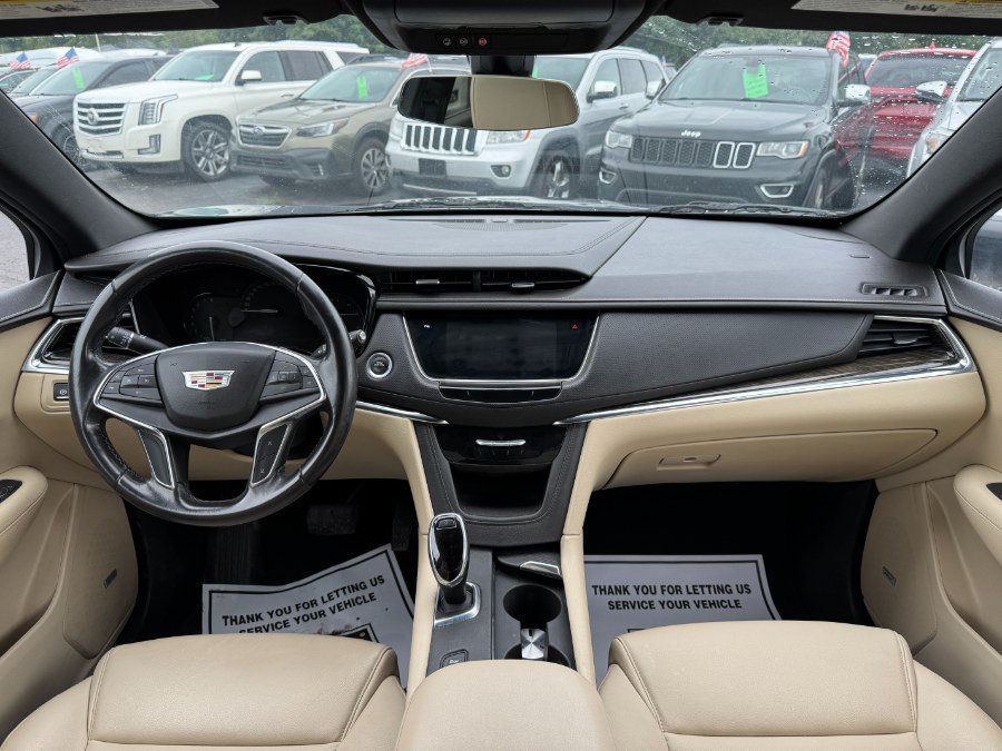 Used 2018 Cadillac XT5 AWD image 21