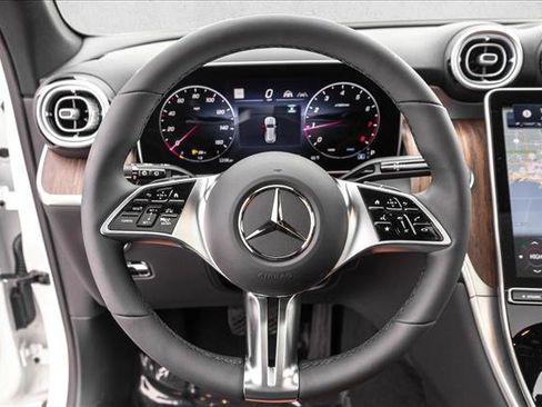 New 2026 Mercedes-Benz GLC 300 4MATIC image 18