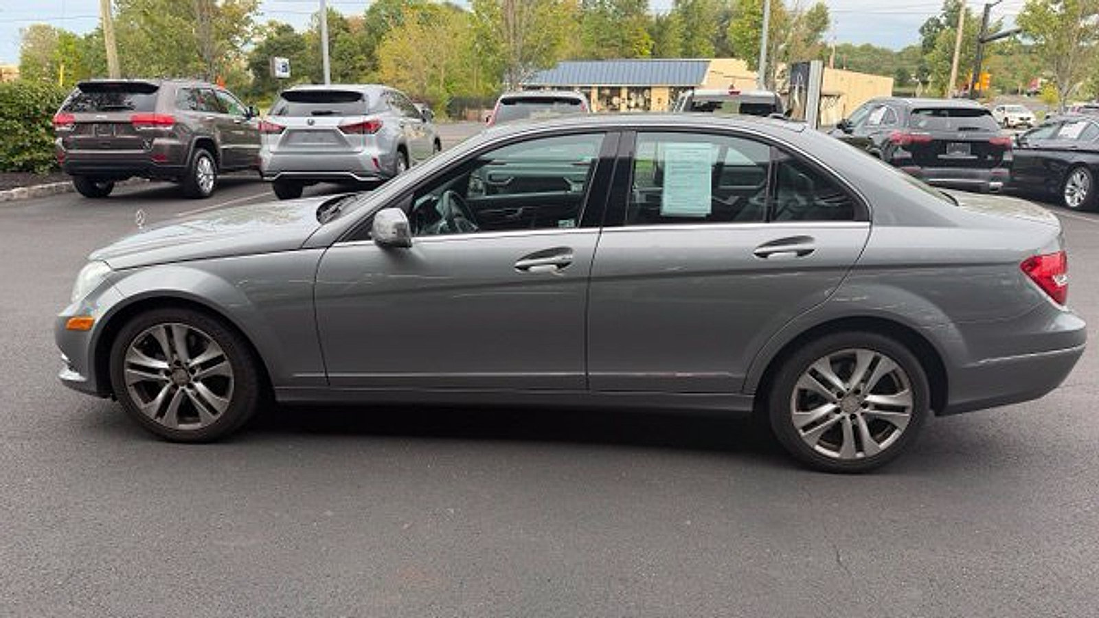 Used 2013 Mercedes-Benz C 300 4MATIC Sedan image 4