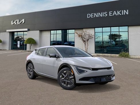 New 2025 Kia EV6 Light w/ Light LR Technology Package image 8