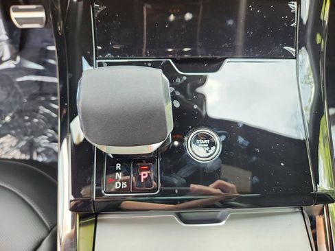 New 2025 Land Rover Range Rover Sport Dynamic SE image 16