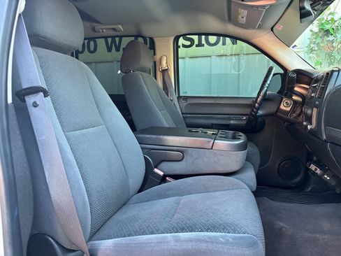 Used 2008 Chevrolet Silverado 1500 LT w/ Power Pack Plus RWD image 12