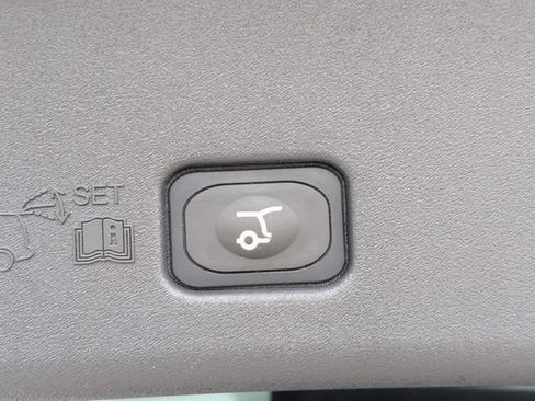 Used 2024 Lincoln Nautilus Premier w/ Equipment Group 102A AWD/4WD image 13