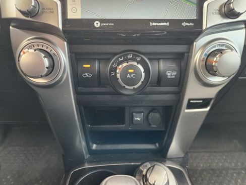 Used 2021 Toyota 4Runner SR5 Premium AWD/4WD image 17