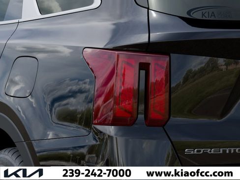 New 2026 Kia Sorento LX FWD image 11