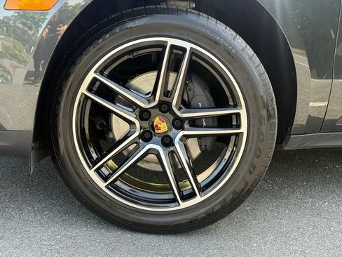 Used 2020 Porsche Macan AWD/4WD image 9