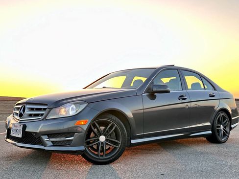 Used 2013 Mercedes-Benz C 250 Sedan image 1