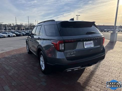 Used 2025 Ford Explorer Active w/ Active Comfort Package RWD image 34