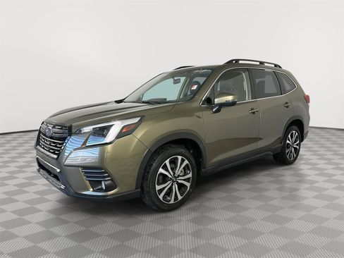 Used 2023 Subaru Forester Limited image 3