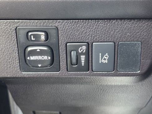 Used 2017 Toyota RAV4 LE w/ All Weather Liner Package AWD/4WD image 15