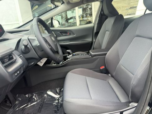 New 2027 Toyota Prius LE FWD image 12