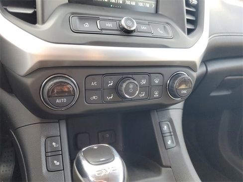 Used 2017 GMC Acadia SLE w/ Driver Alert Package I image 32