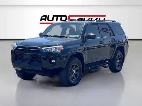 Used 2021 Toyota 4Runner Trail Special Edition AWD/4WD image 3